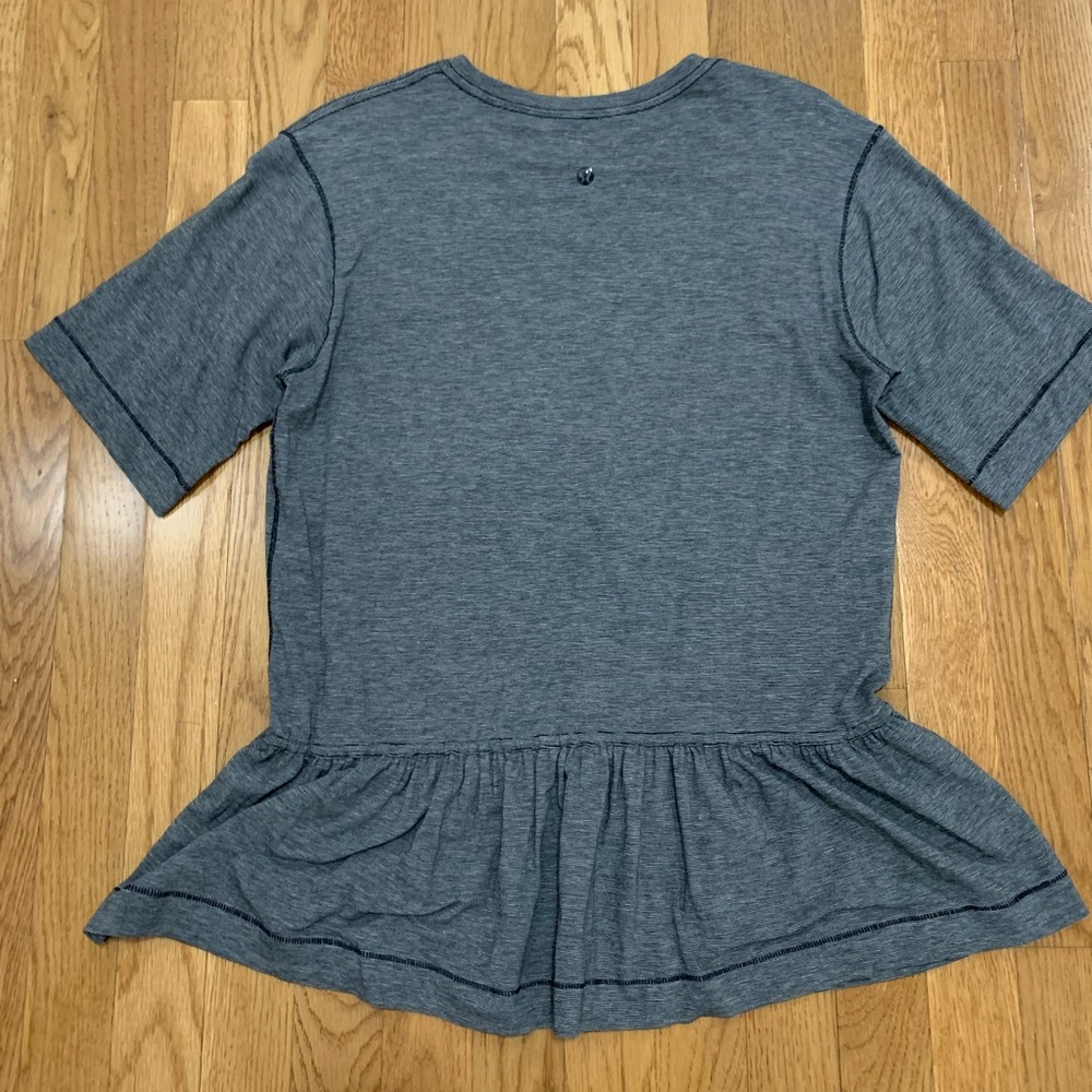 Lululemon peplum top